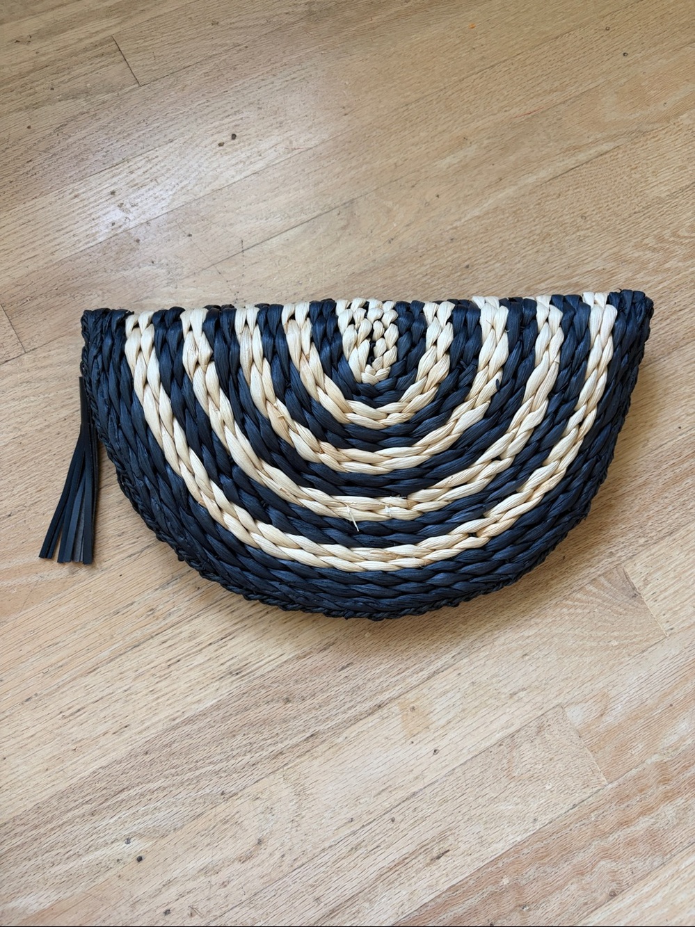 Charming Charlie Black navy  And White Purse Bag Natural Material